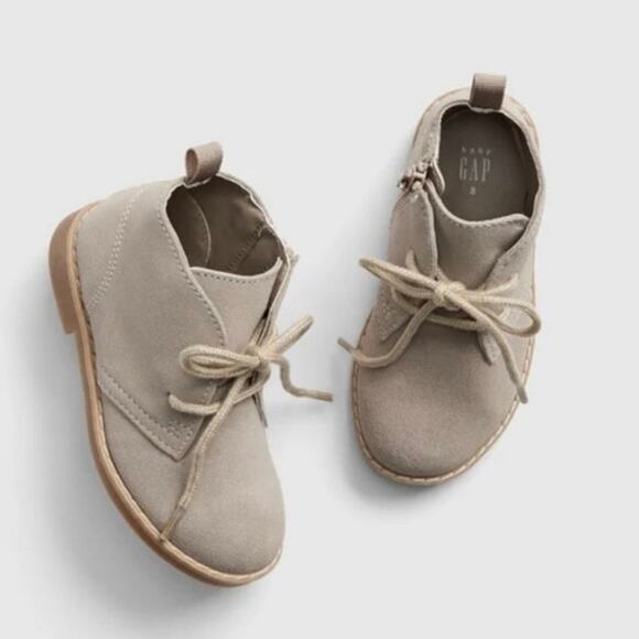 GAP Toddler Khaki Suede Leather Dressy Chukka Boots Boots Size 6 - Picture 1 of 6